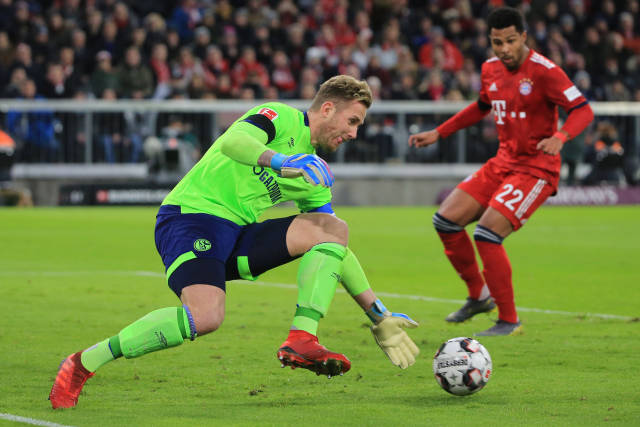 镇效力多年 镇效力多年